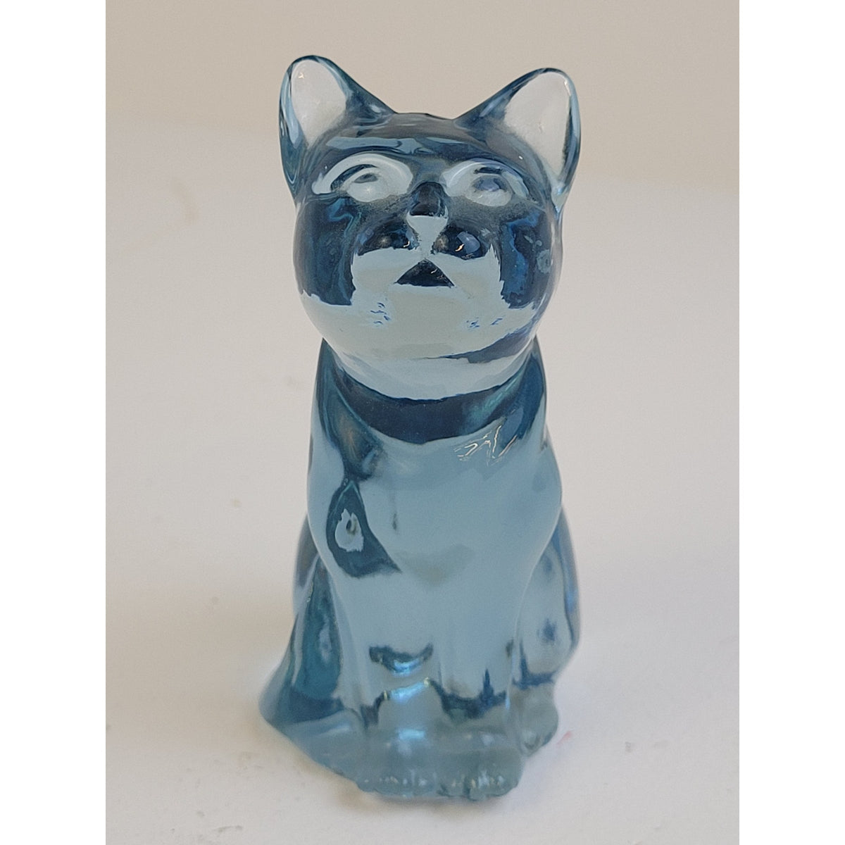 Vintage Fenton Glass Light Sky Blue Sitting Cat Figurine 3.75" H