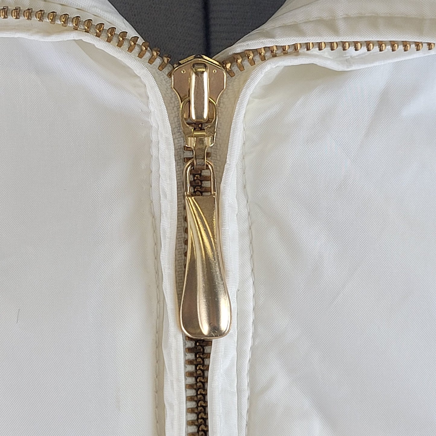 Obermeyer Ski Jacket White & Black Faux Fur Collar Women's Sz 10