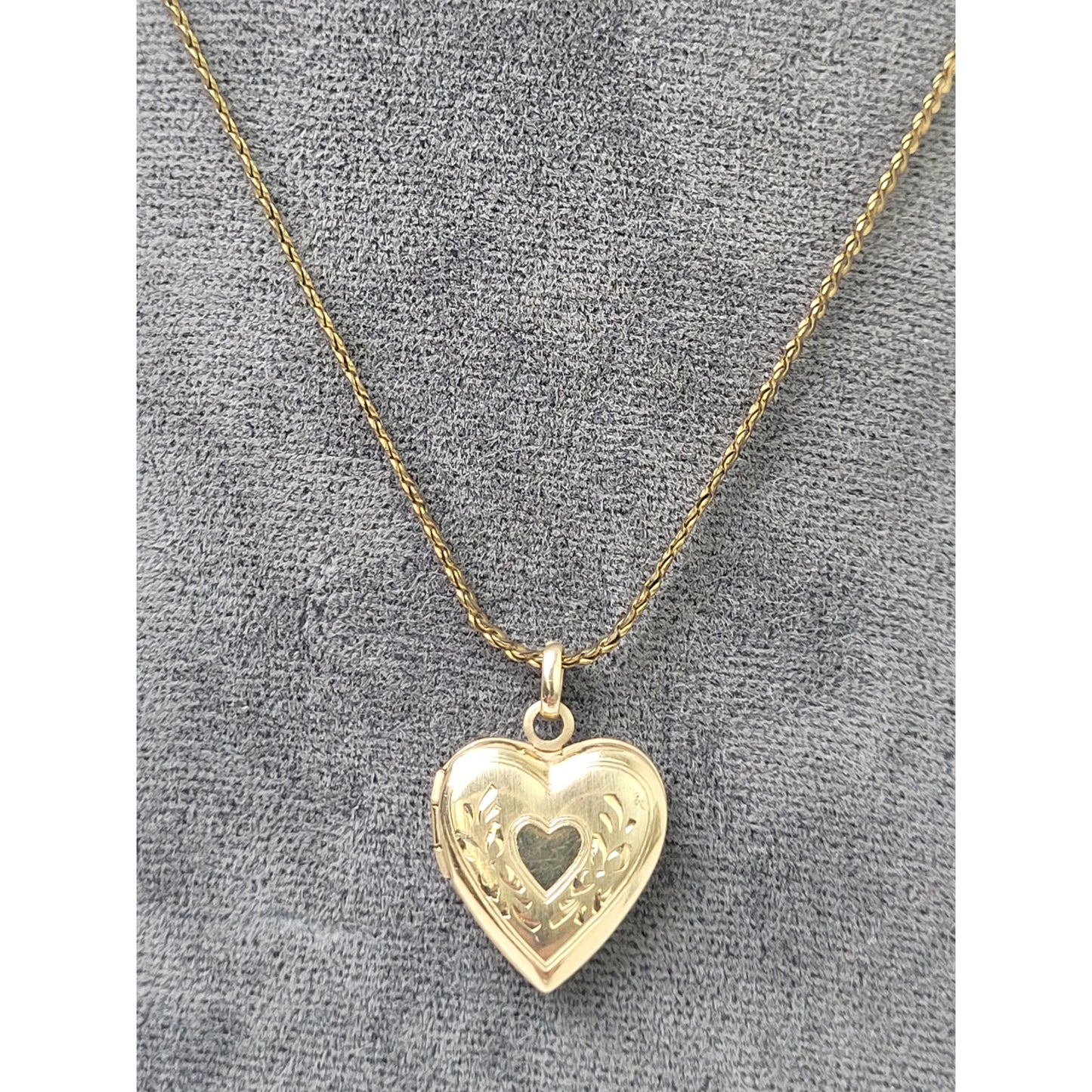 VTG 14K Solid Yellow Gold Puffy Heart Locket on 12K GF Chain | Heart - 2.2 Grams
