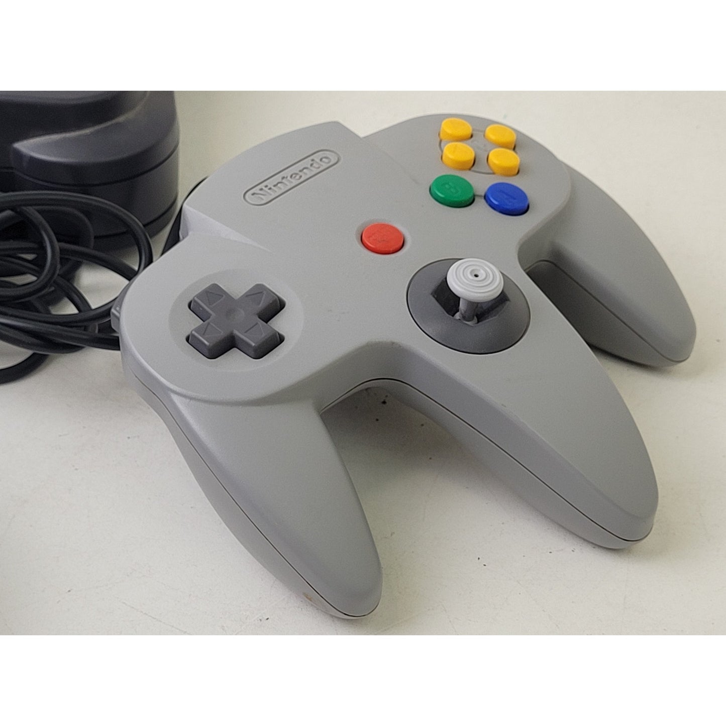 Nintendo 64 NUS-001 Console Bundle w 3 Controllers & Game | Tested & Working