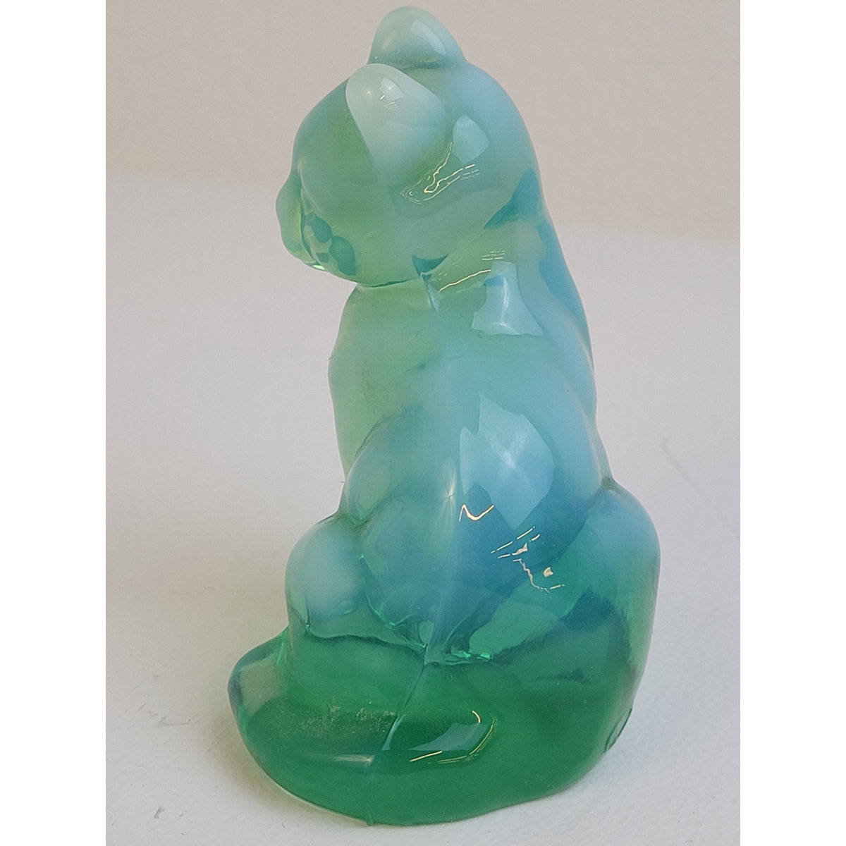 Vintage Fenton Glass Green Opalescent (Sea Mist Green) Sitting Cat Figurine