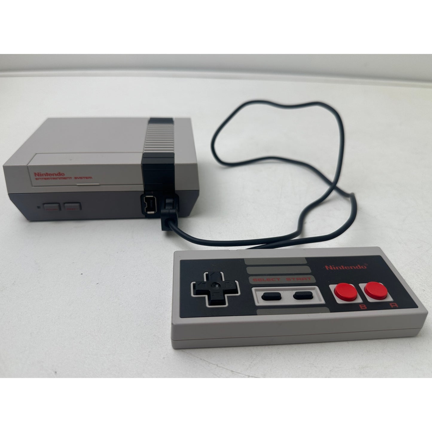 Nintendo NES Classic Edition Mini Console With Controller