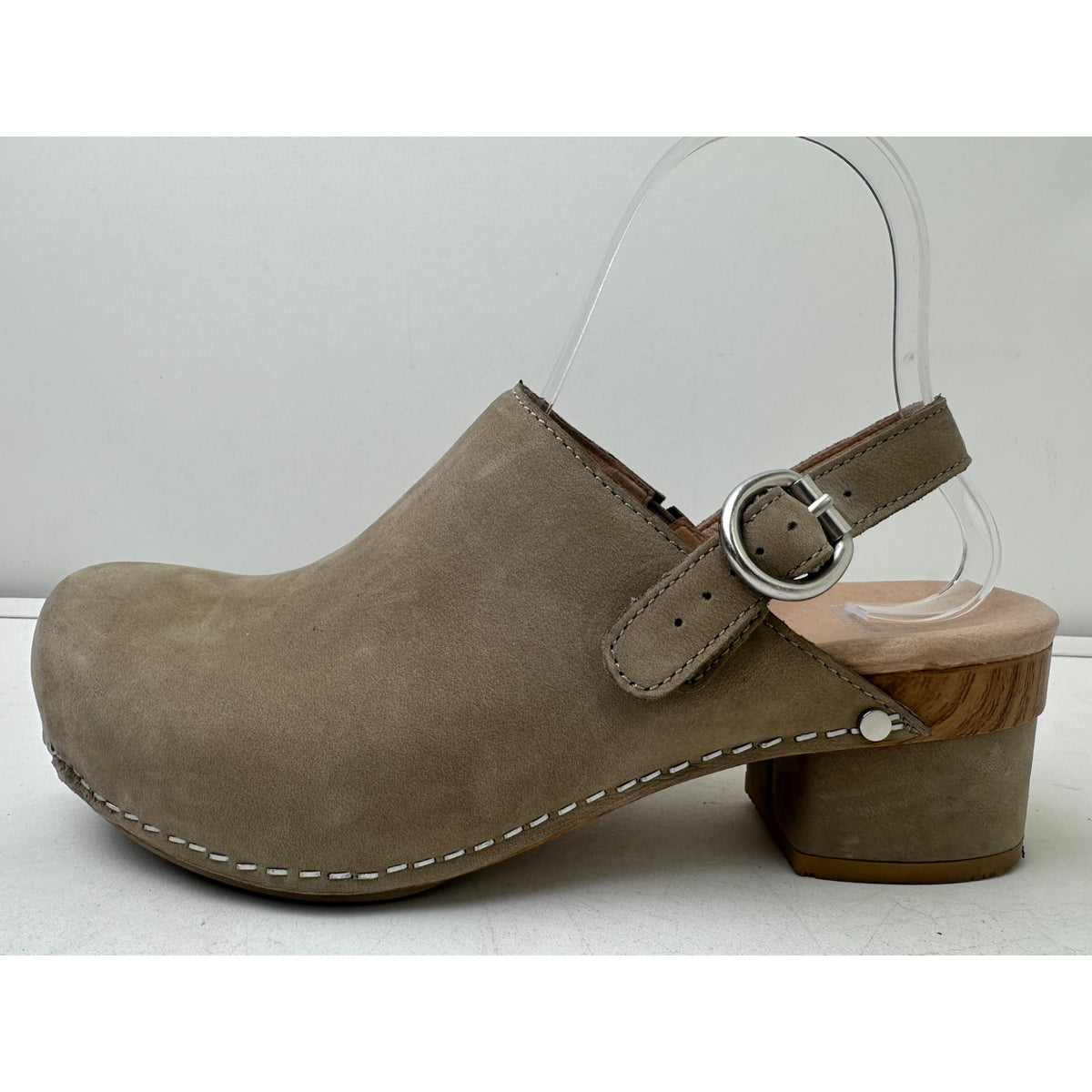 Dansko Marty Taupe Suede Slingback Clogs Women's Sz 7.5