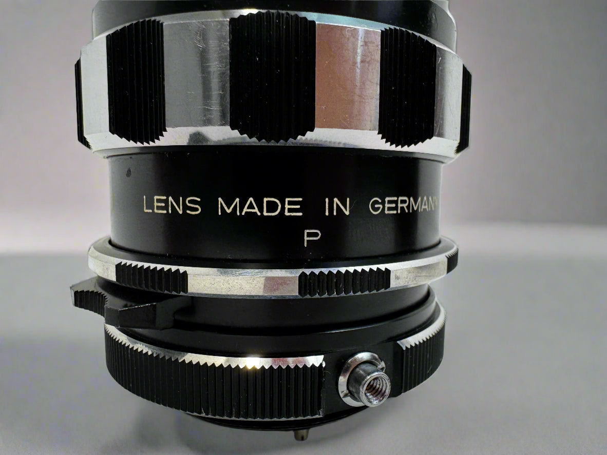 ISCO-GOTTINGEN TELE-WESTANAR 1:3.5/135mm Lens f=135mm With Case (Untested)
