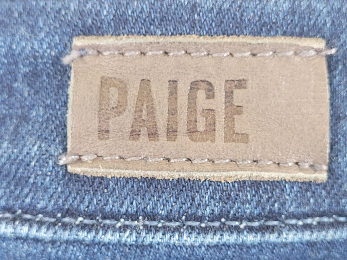 Paige Cindy Crop Raw Edge Straight Leg Denim Sz 25 EUC