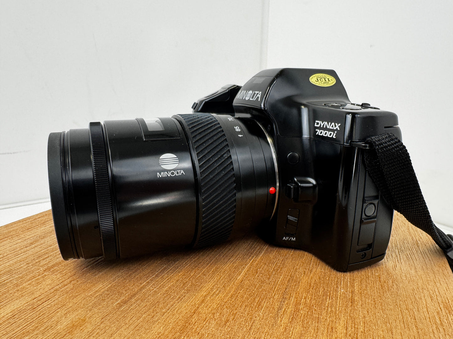 Minolta Dynax 7000i w/ 28-55mm Lens, Portrait/Depth Cards, Manuals & Bag (Untested)