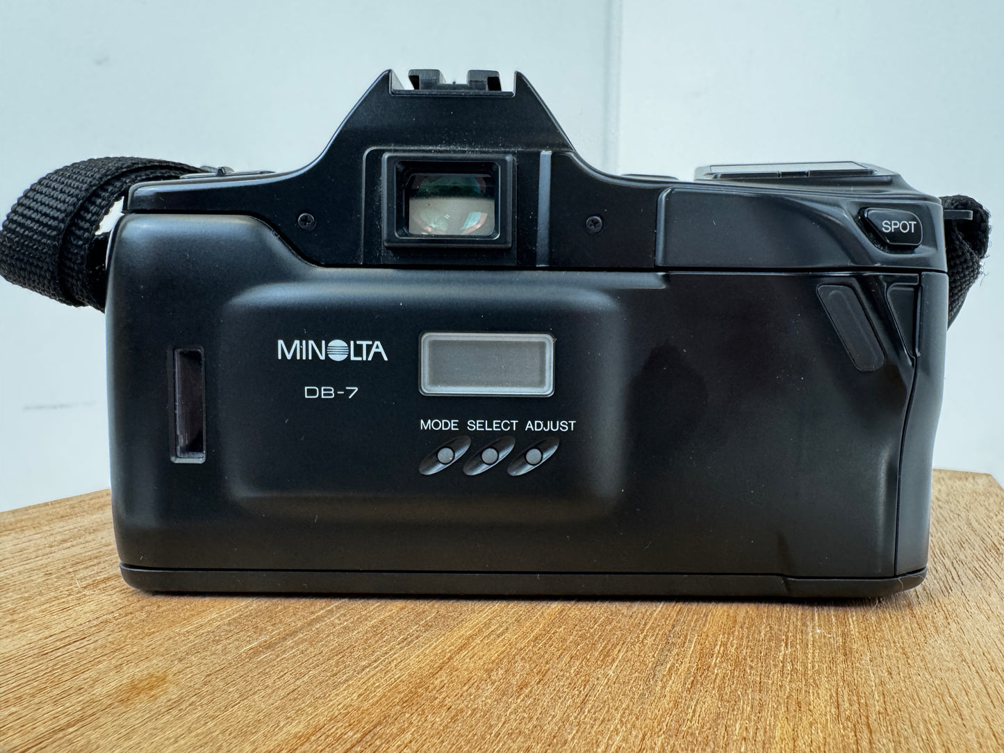 Minolta Dynax 7000i w/ 28-55mm Lens, Portrait/Depth Cards, Manuals & Bag (Untested)