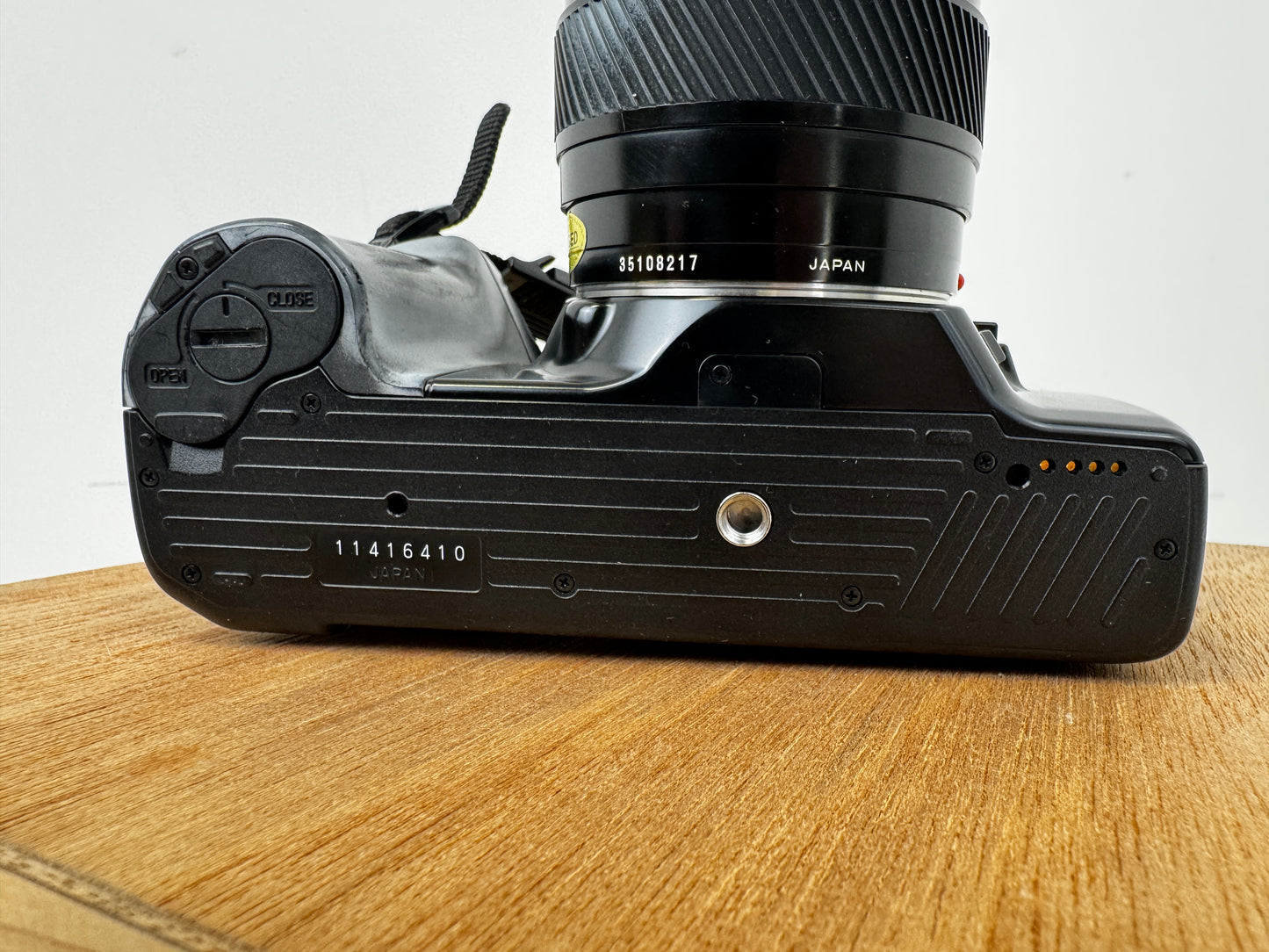 Minolta Dynax 7000i w/ 28-55mm Lens, Portrait/Depth Cards, Manuals & Bag (Untested)