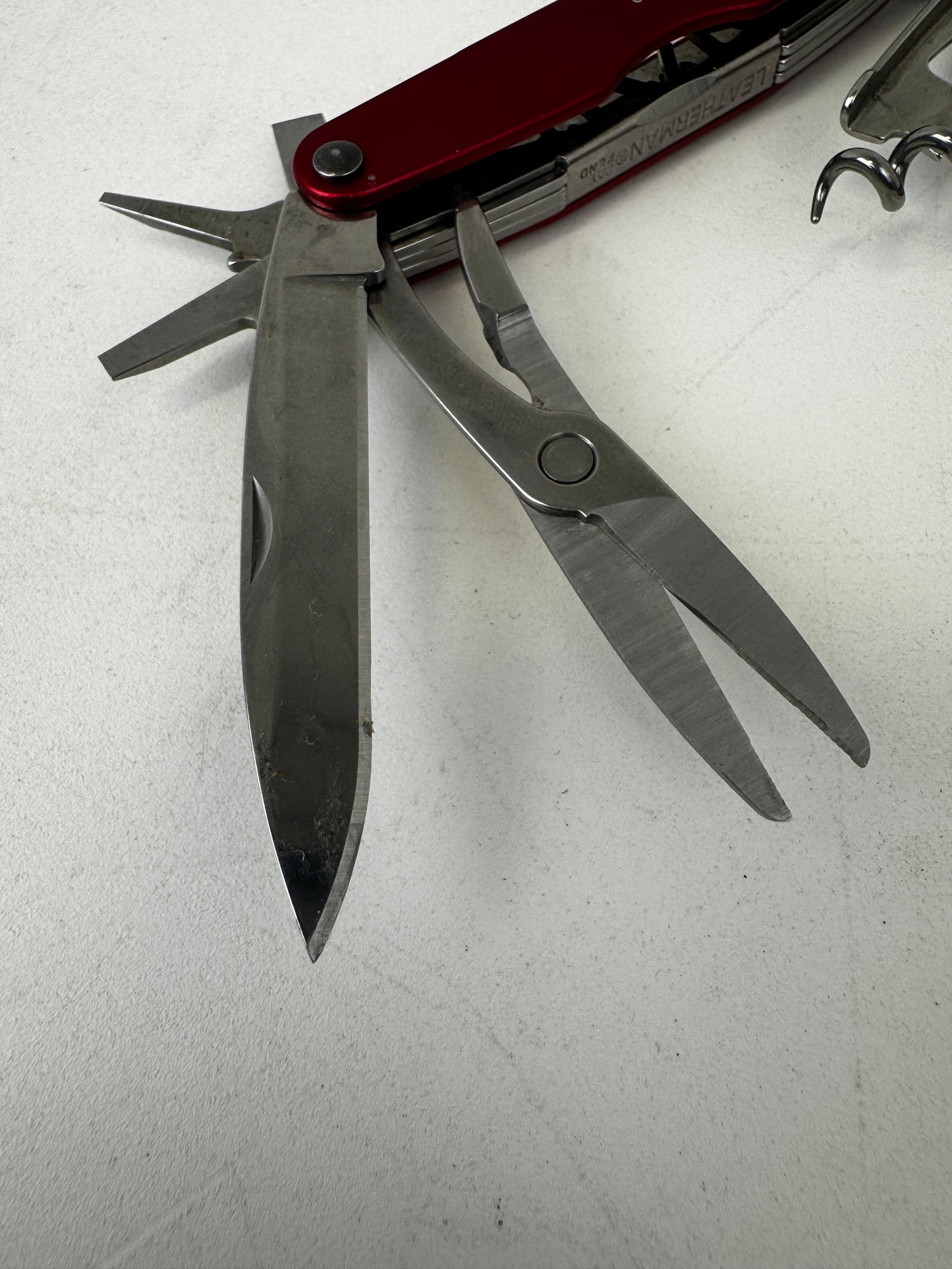 Retired Leatherman Juice C2 RED 1st Gen Multitool
