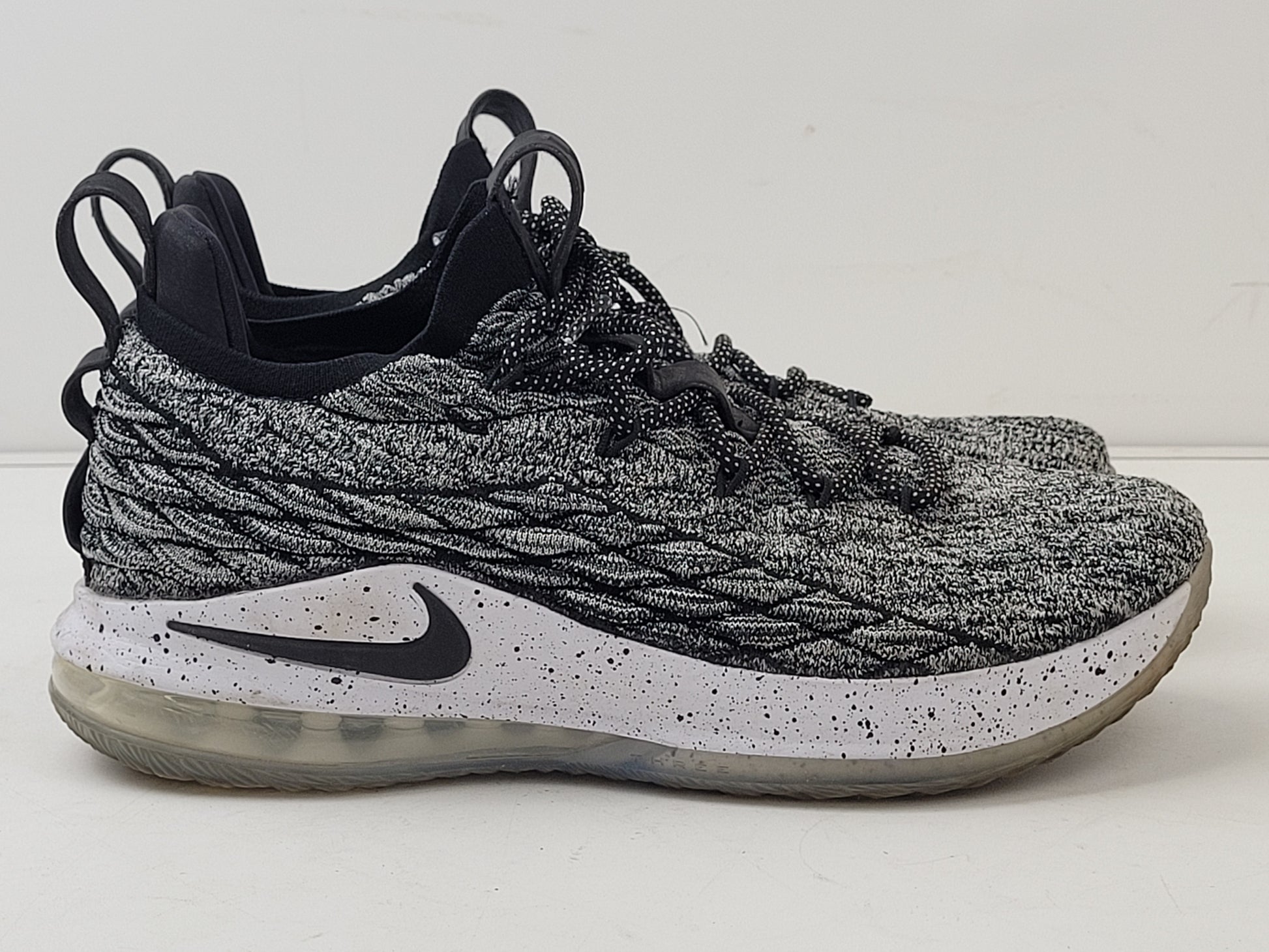 Basketball Lebron Xv Low Nike Lebron 15 Low XV Ash Grey Men's