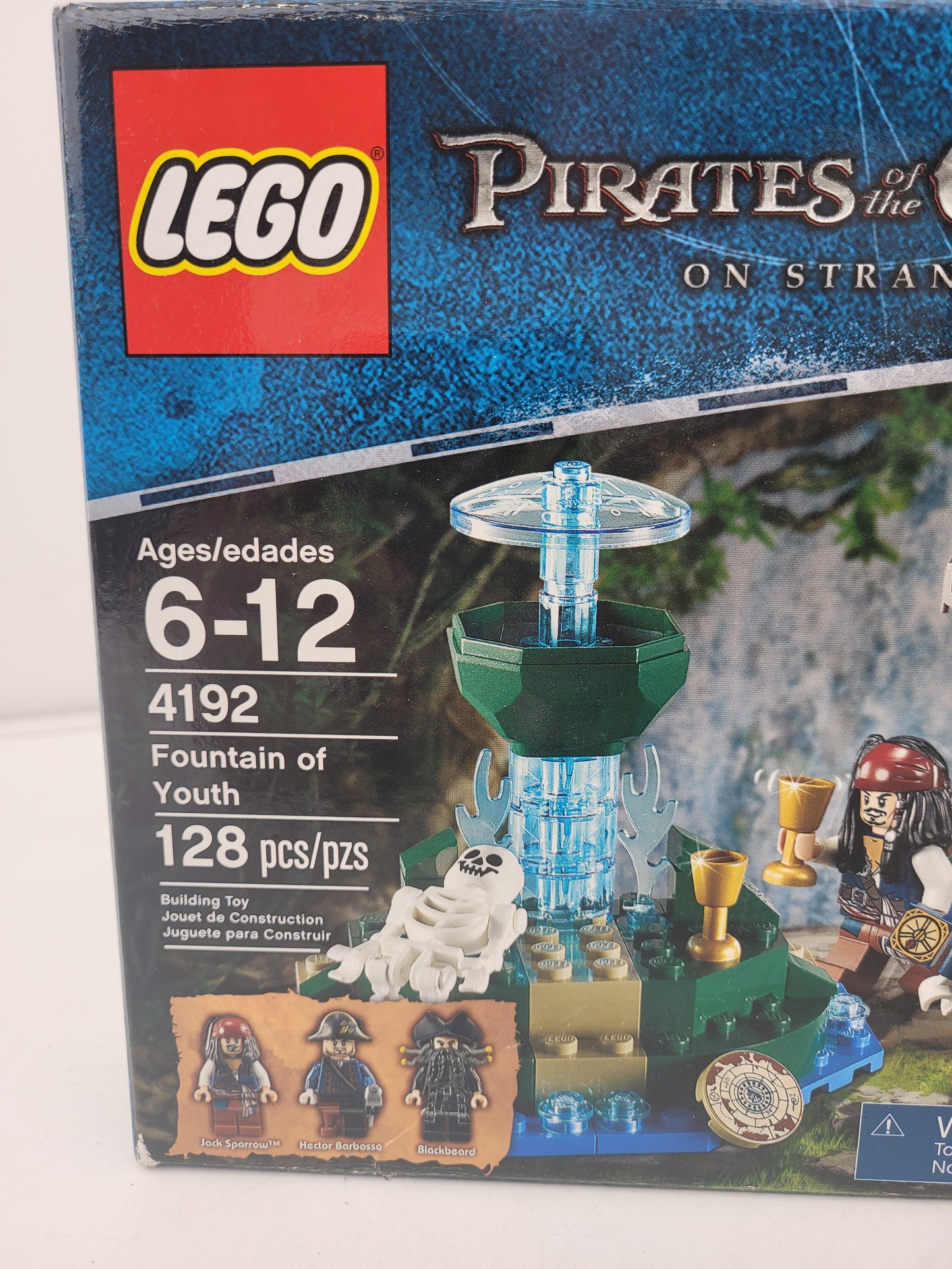LEGO Pirates of the Caribbean on Stranger Tides Fountain of Youth (4192) NIB