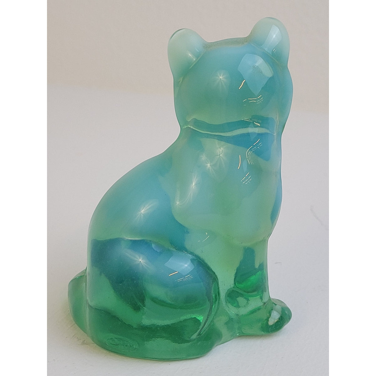 Vintage Fenton Glass Green Opalescent (Sea Mist Green) Sitting Cat Figurine