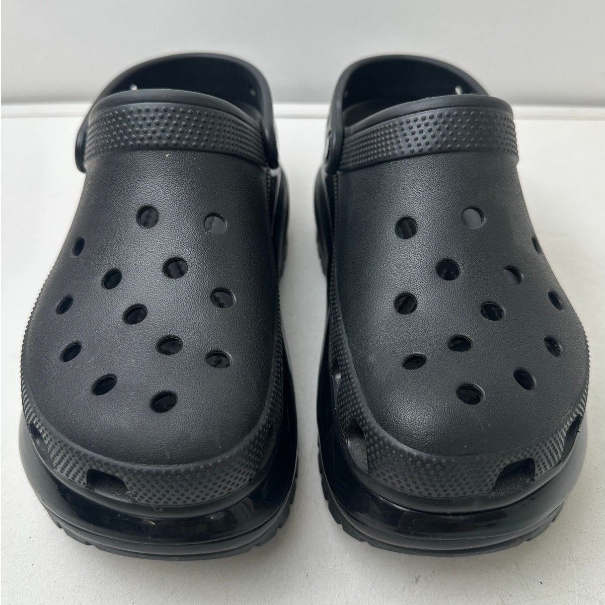 Crocs Classic Mega Crush Black Clogs Women's Sz 8