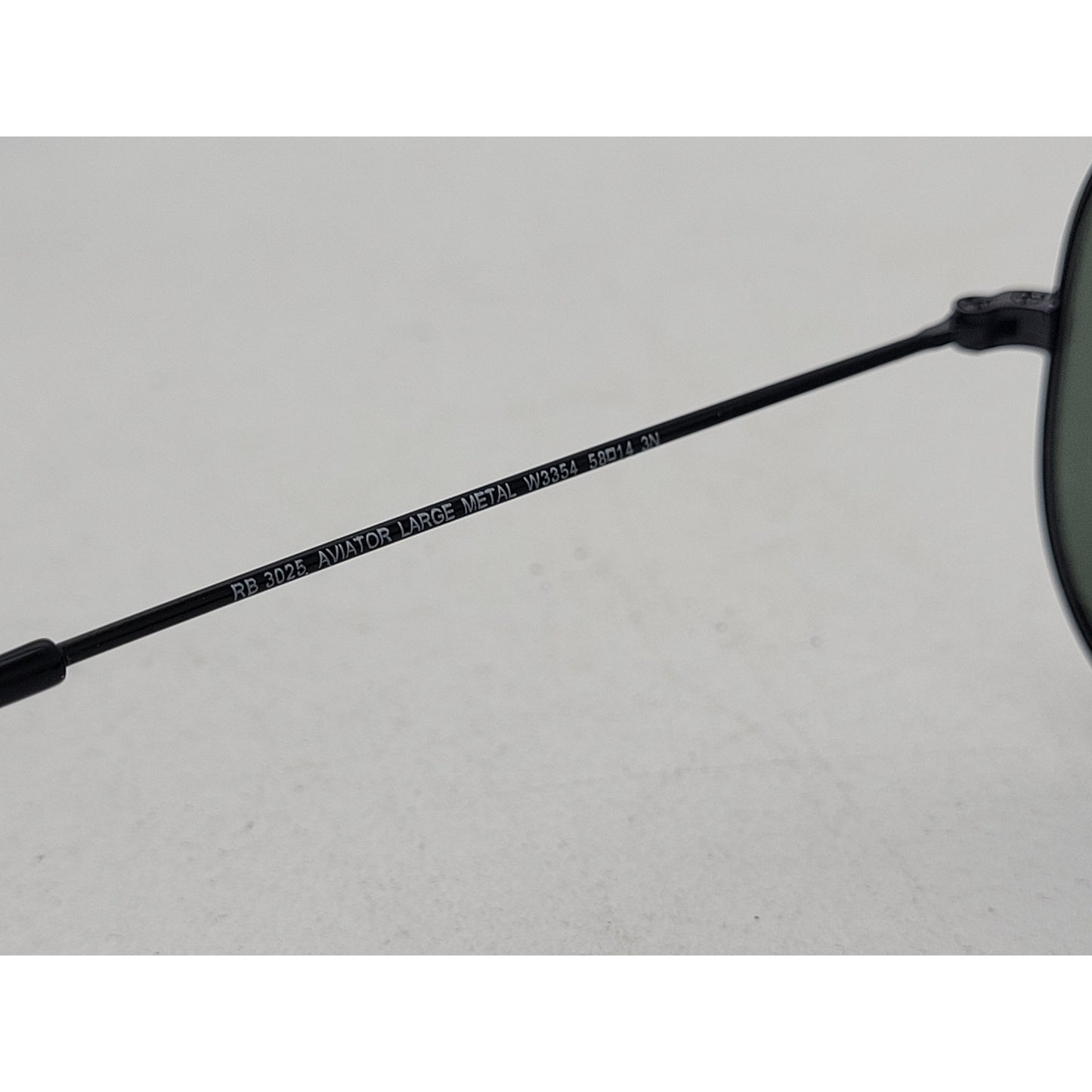 Ray-Ban RB 3025 Black Frames Green Lenses Sunglasses Made in Italy