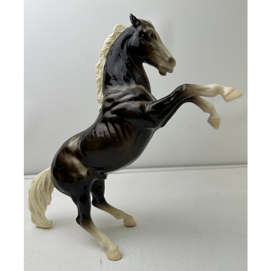 Vintage Breyer "King" Fighting Stallion #34 Glossy Charcoal Figurine
