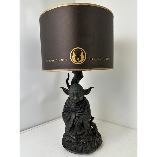 Star Wars Jedi Master Yoda Masterpiece Tabletop Lamp by The Bradford Exchange