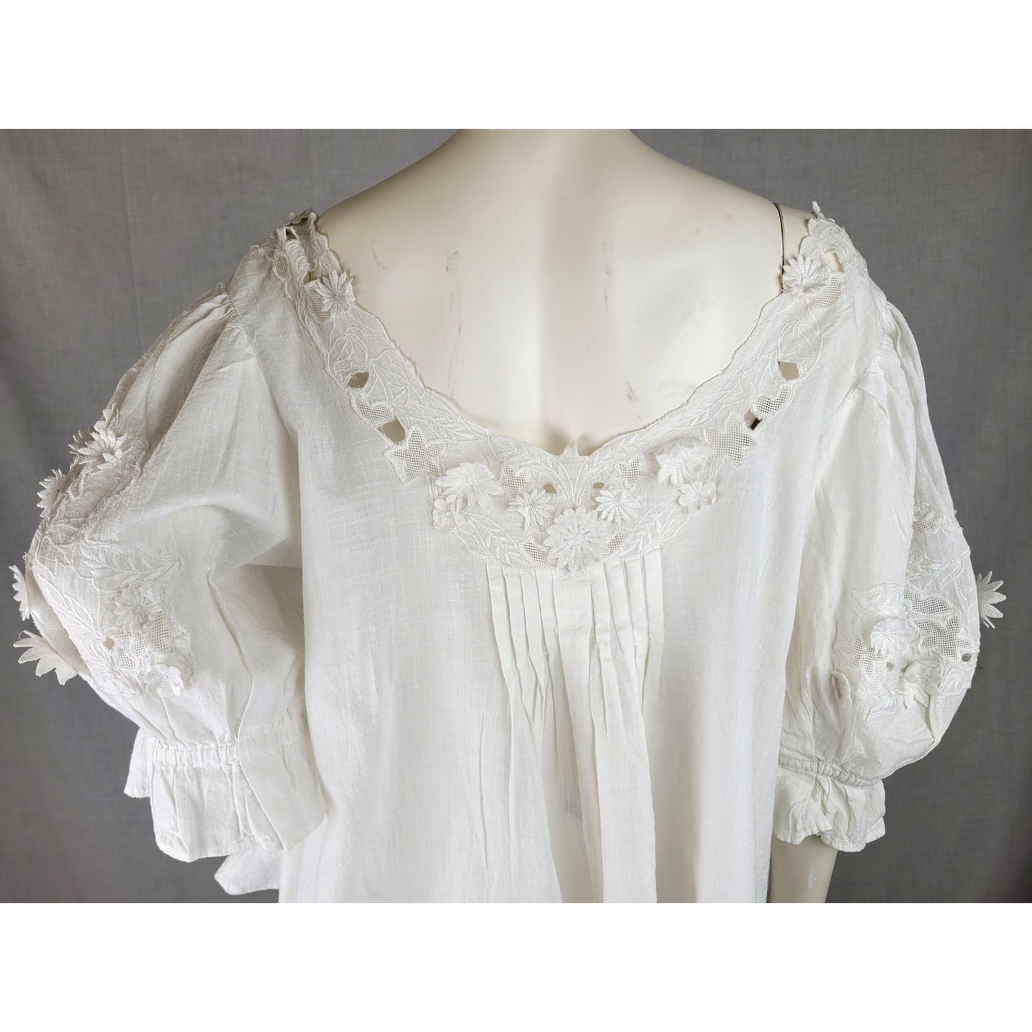 Free People Sophie Embroidery Top Soft White Billowy Cotton Fabric Sz M NWT