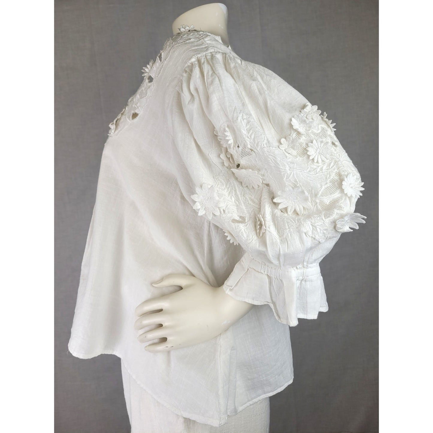 Free People Sophie Embroidery Top Soft White Billowy Cotton Fabric Sz M NWT
