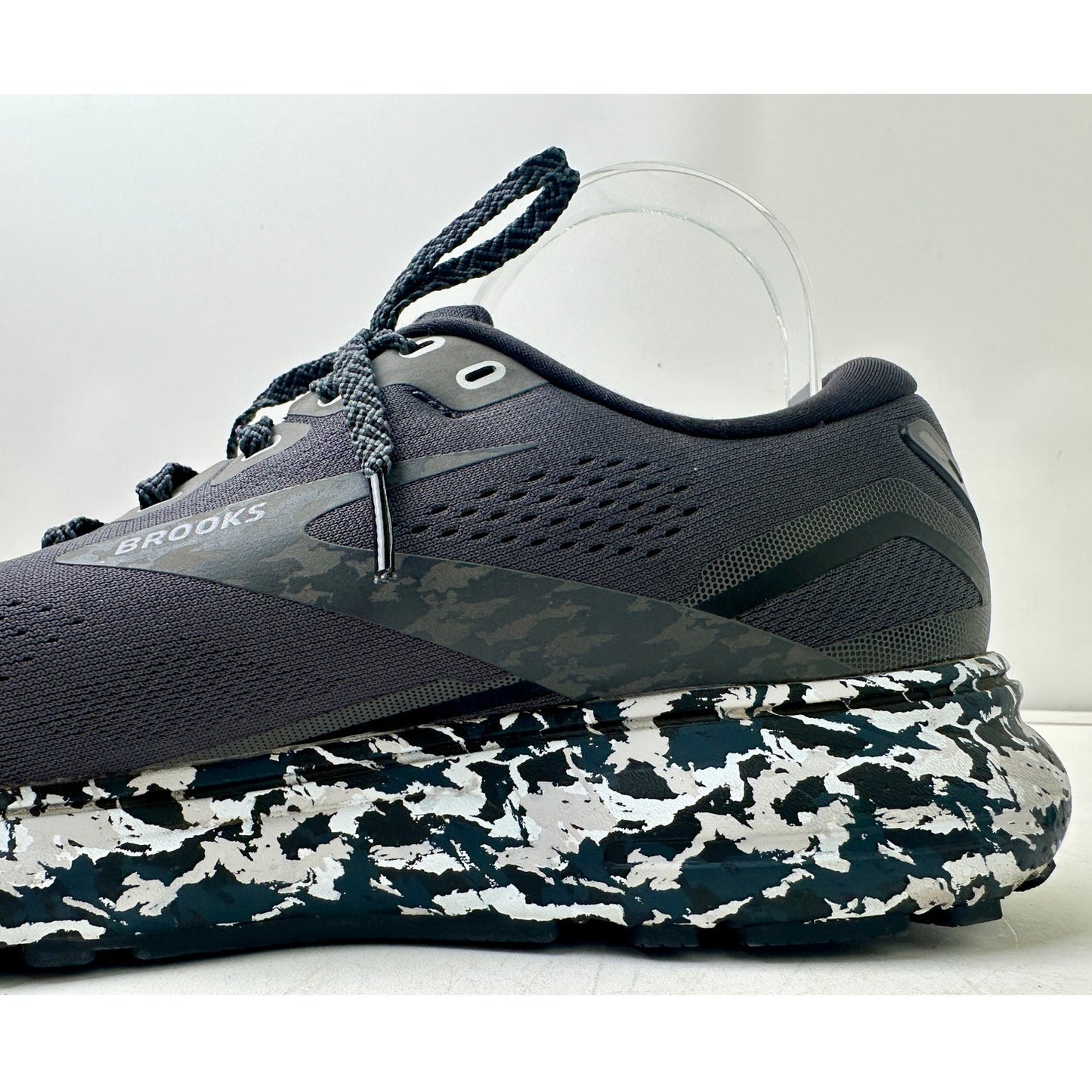 Brooks Ghost 15 Running Sneakers Ebony/Black/Oyster Women's Sz 11