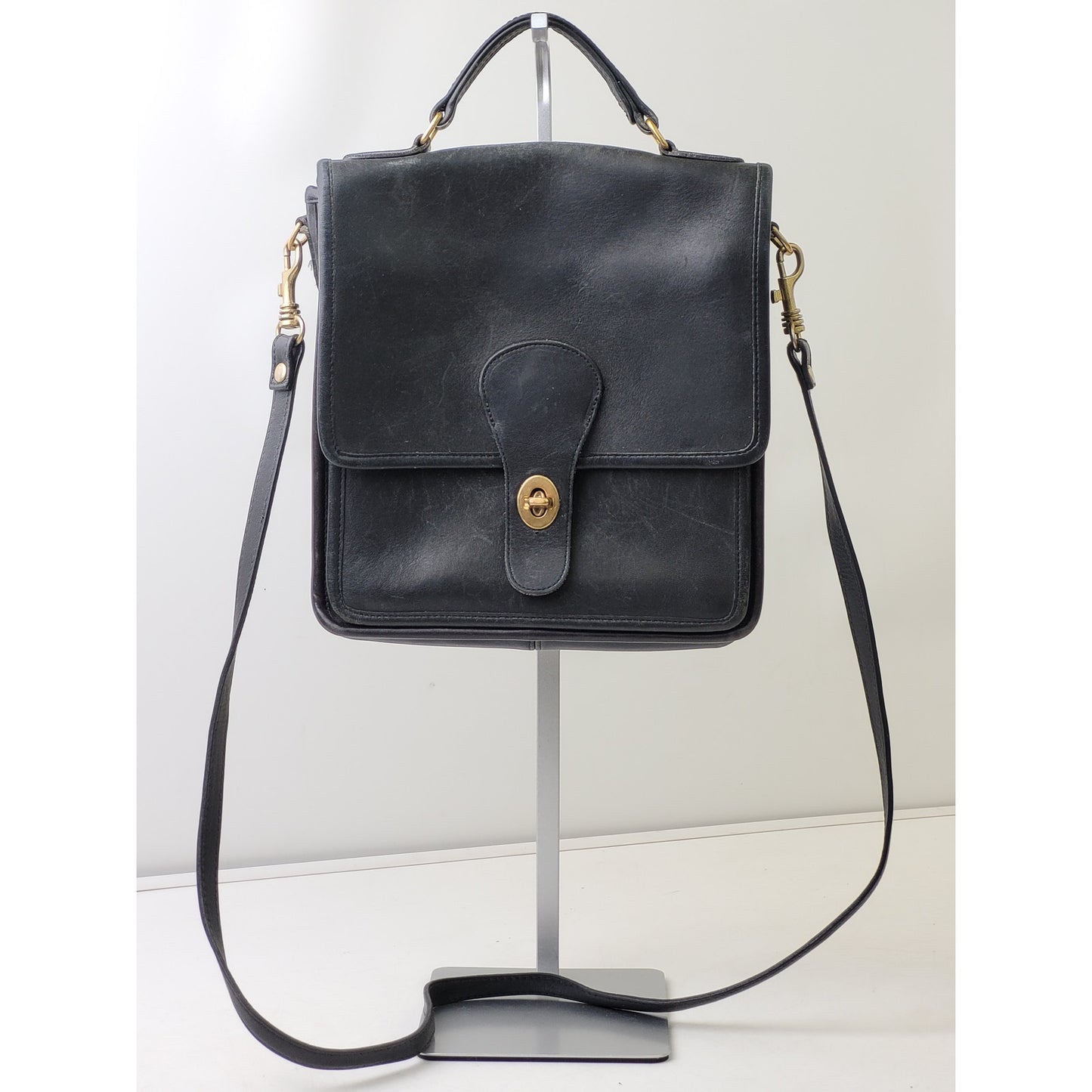Vintage 90s Coach Station Bag Black Leather Brass Turn-Lock Crossbody Purse