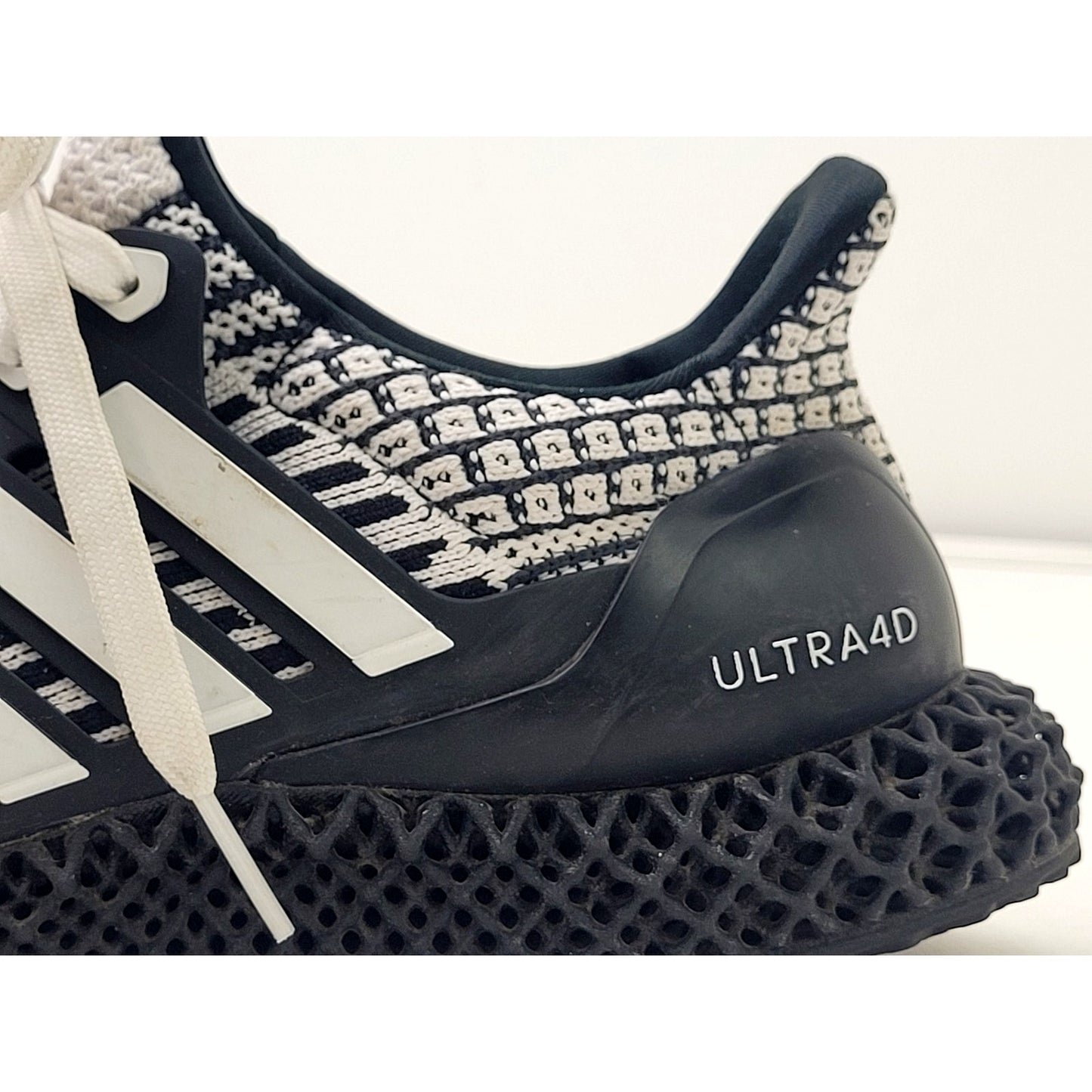 Adidas Ultra 4D Knit Primeknit Running Shoes Oreo Men's Sz 6 / Women's Sz 7