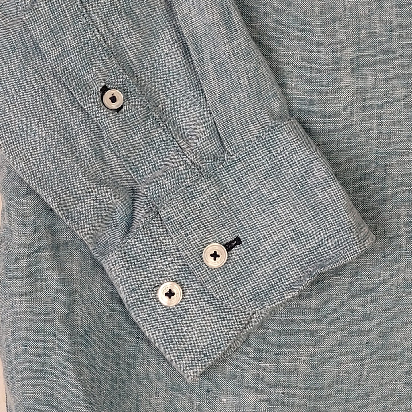 UNTUCKit Blue Linen Wrinkle Resistant Men's Shirt Sz XL