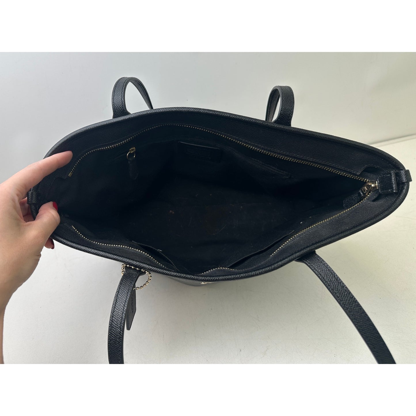 Coach City Zip Black Crossgrain Leather Tote Bag