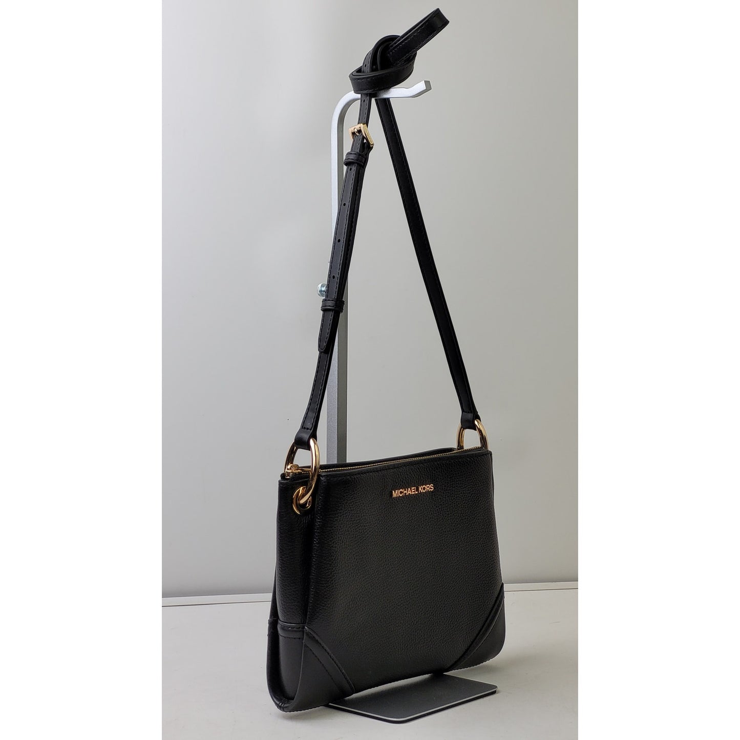 Michael Kors Nicole Medium Crossbody Leather Purse Gold-Tone Hardware EUC