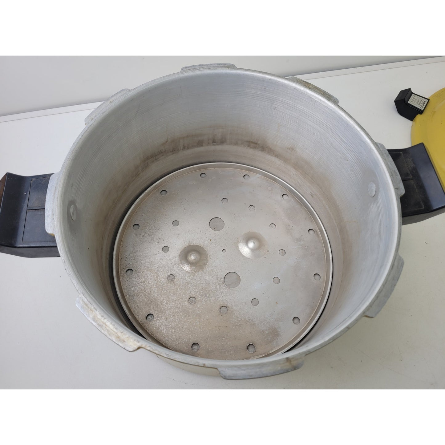Vintage 12-Quart Presto Pressure Cooker & Canner w Accessories in Harvest Gold