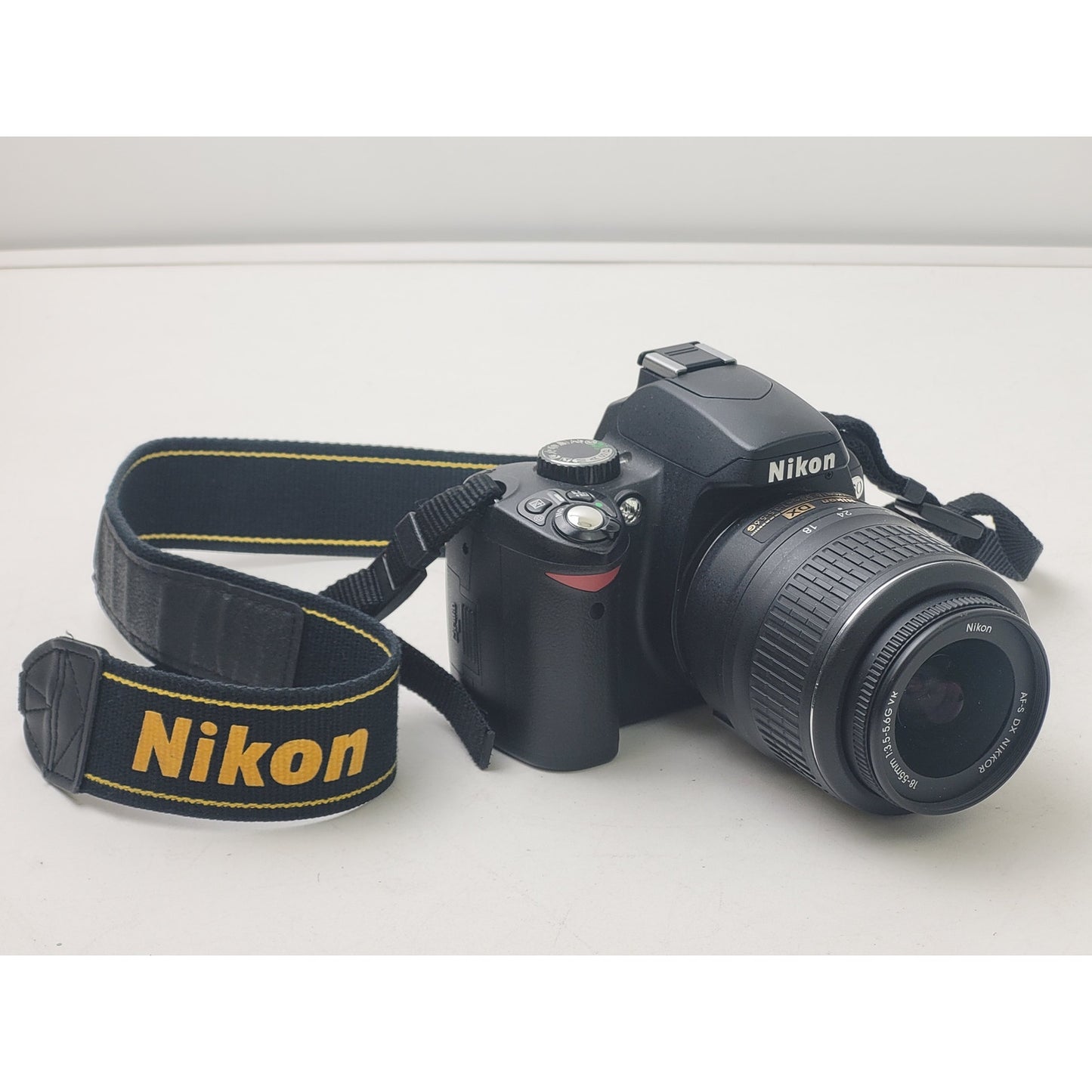 Nikon D60 DSLR & 18-55 f/3.5-5.6G Nikkor Lens+Case, Batteries, SD Card, Charger