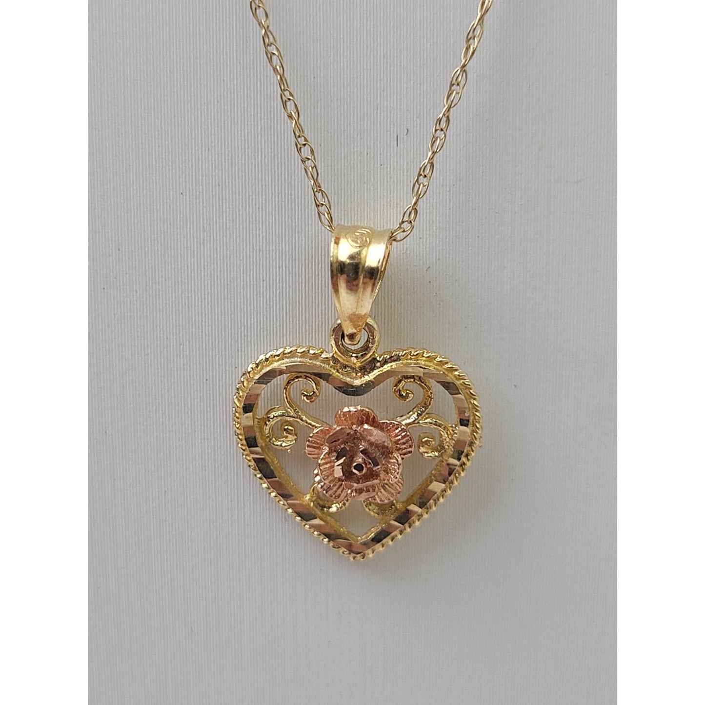 14K Black Hills Gold Rose & Heart Pendent on 10K Yellow Gold Dainty Chain