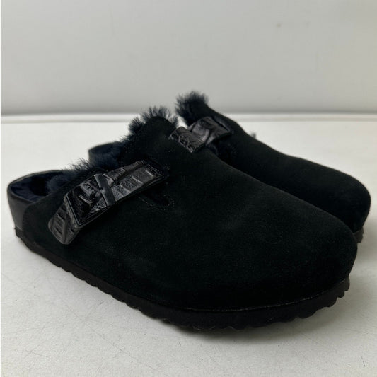 Birkenstock Boston Black Shearling Suede Clogs w/ Embossed Strap Women's Sz 5