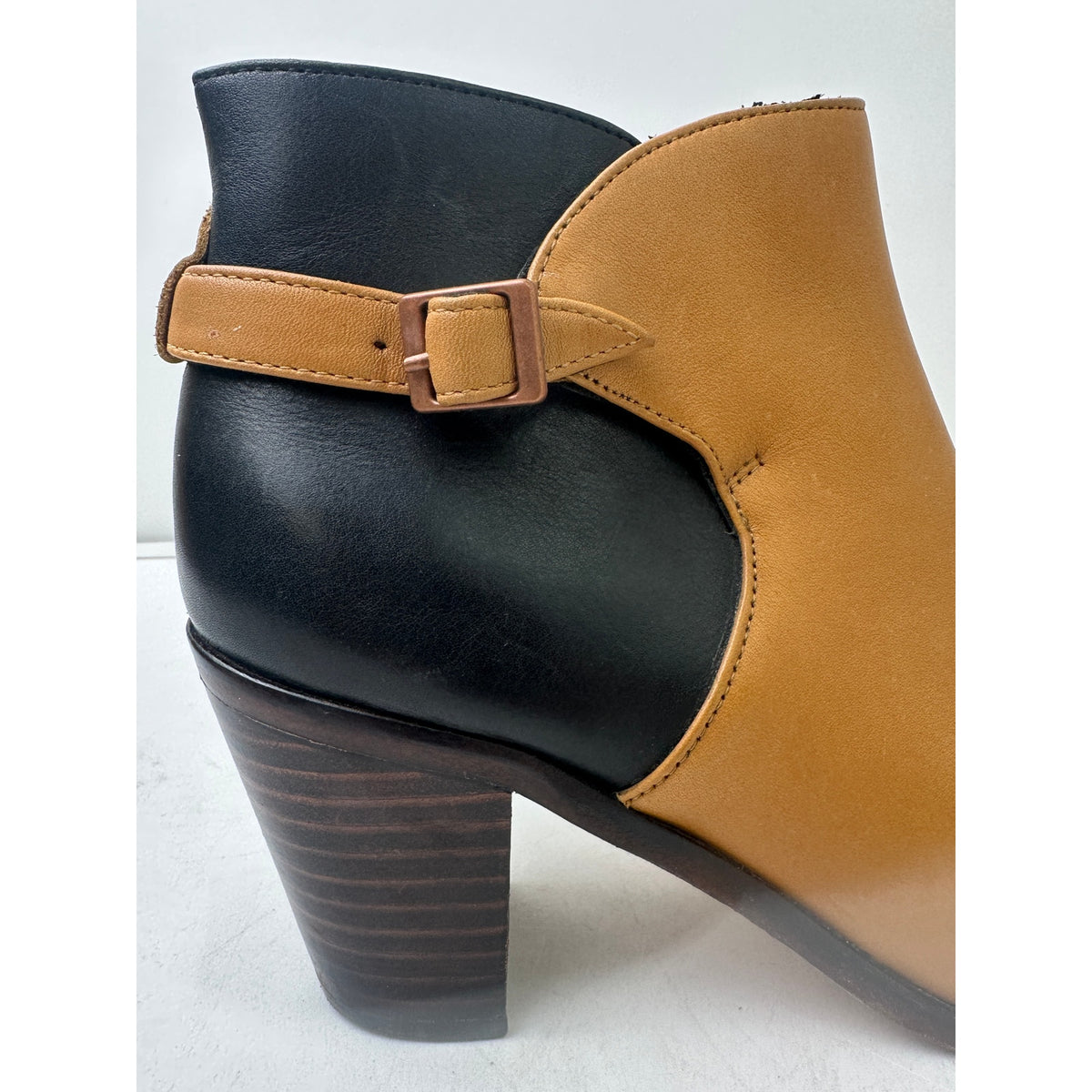 Wolverine 1000 Mile x Samantha Pleet Bonny Two-Tone Leather Ankle Boots Sz 9