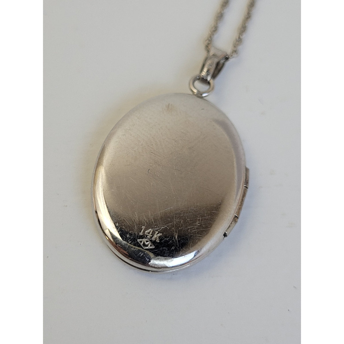 Vintage 14K Solid White Gold Floral Etched Locket on 18" Rope Chain | 3.67 Grams