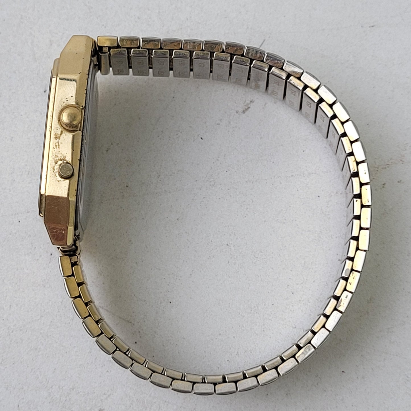 Vintage Bulova P7 82361 Quartz Watch w Digital Window Stainless Steel