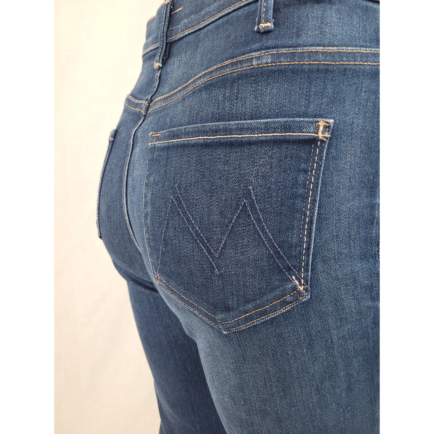 Mother The Hustler Ankle Fray Cropped Straight Leg Medium Wash Jeans Sz 28