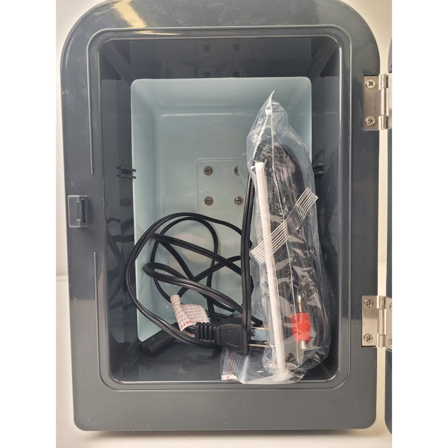 Disney Star Wars Hans Solo 4-Liter Thermoelectric Mini Fridge Open Box