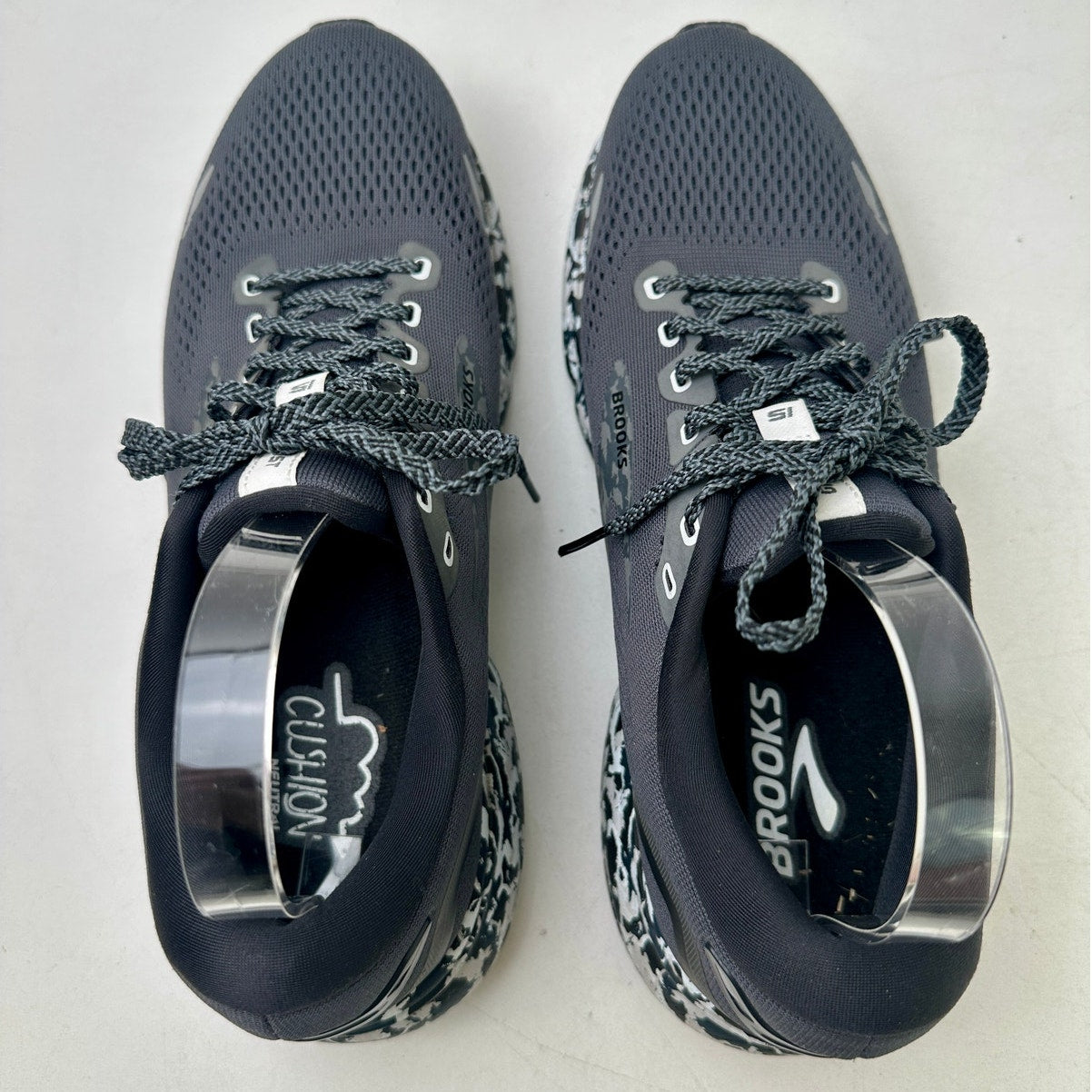 Brooks Ghost 15 Running Sneakers Ebony/Black/Oyster Women's Sz 11