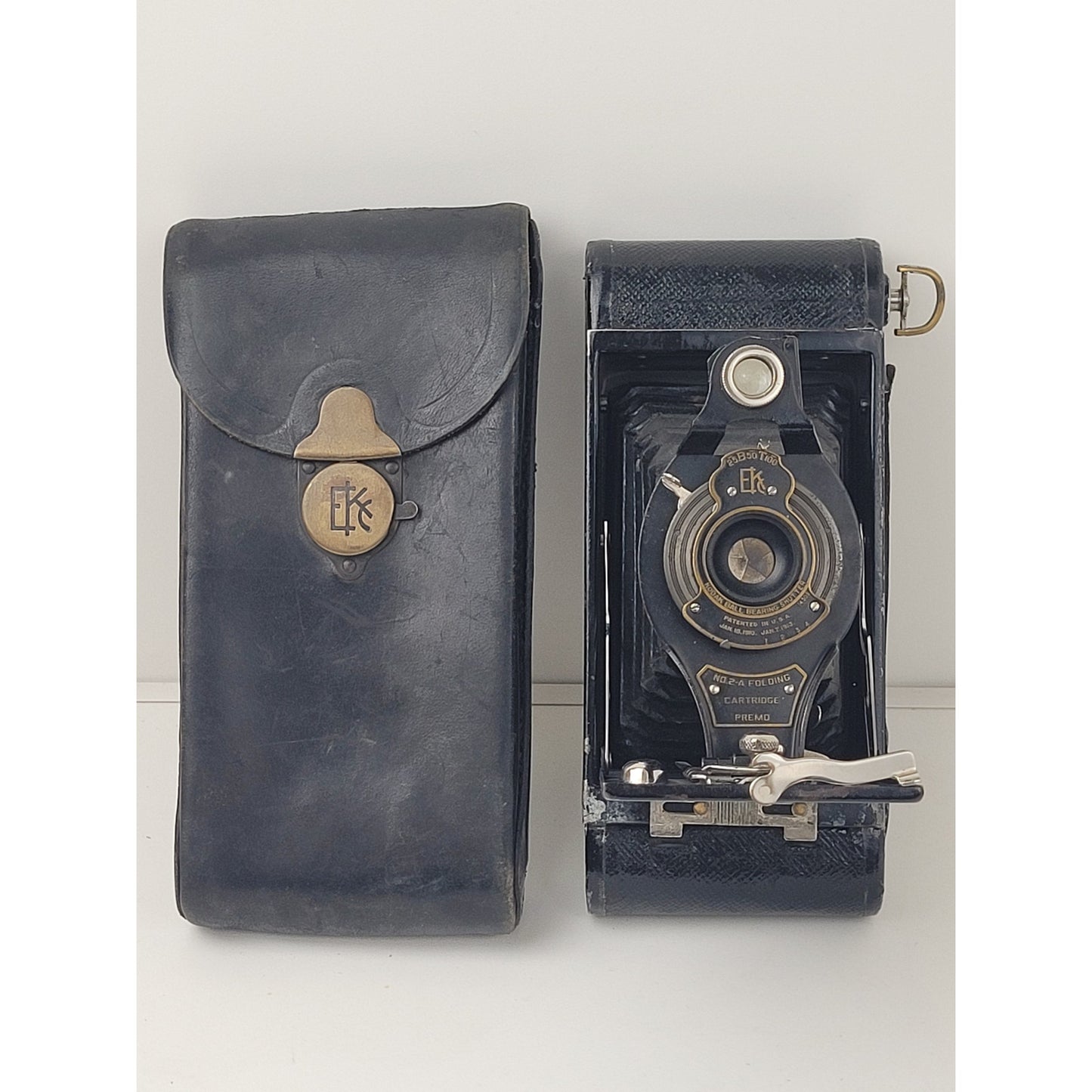 Antique 1910 Kodak Ball Bearing Shutter No. 2-A Folding Camera with Leather Case (Untested)