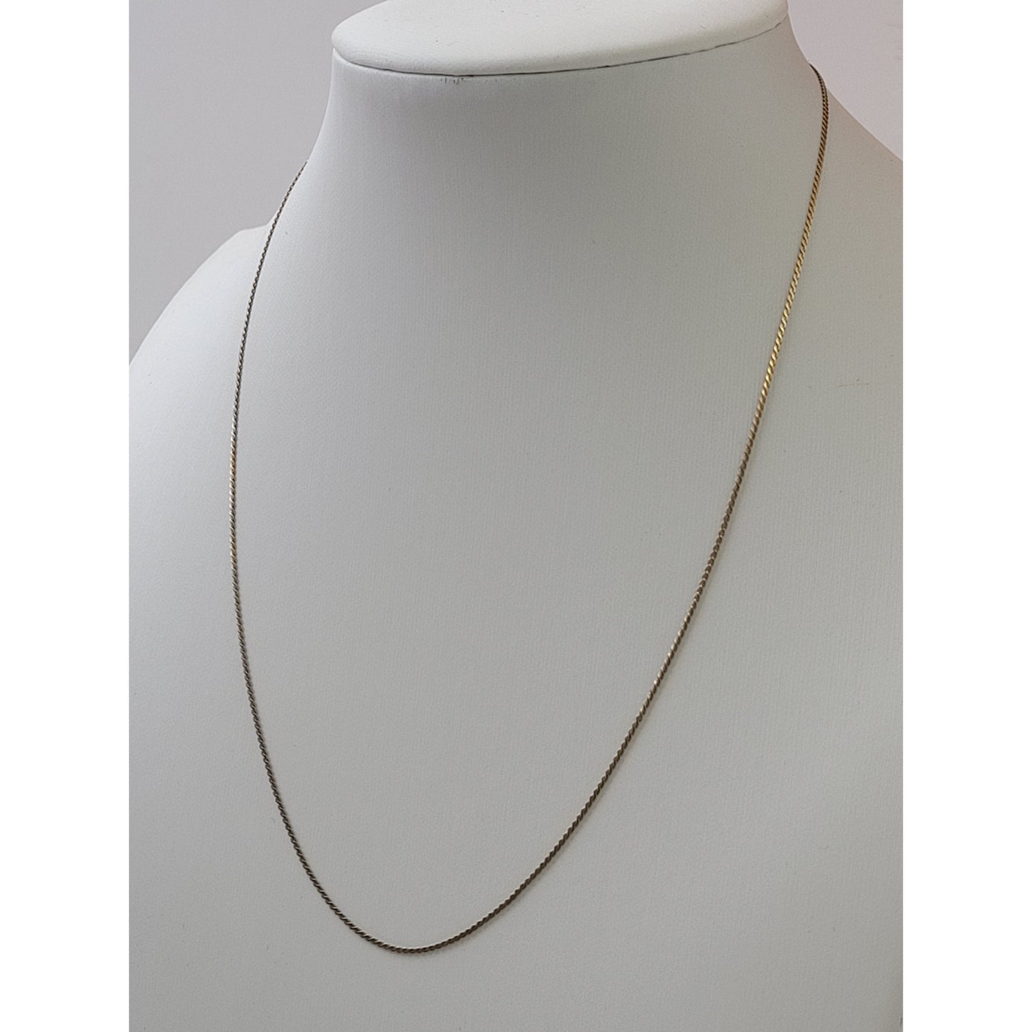 14K Gold Yellow Gold Flat Twisted Cable Chain Choker Necklace Made in Italy