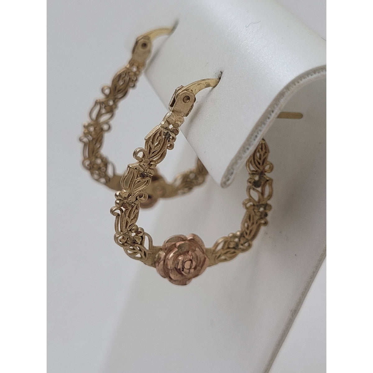 VTG 10K Yellow & Rose Gold Designer Michael Anthony Rose Filigree Hoop Earrings