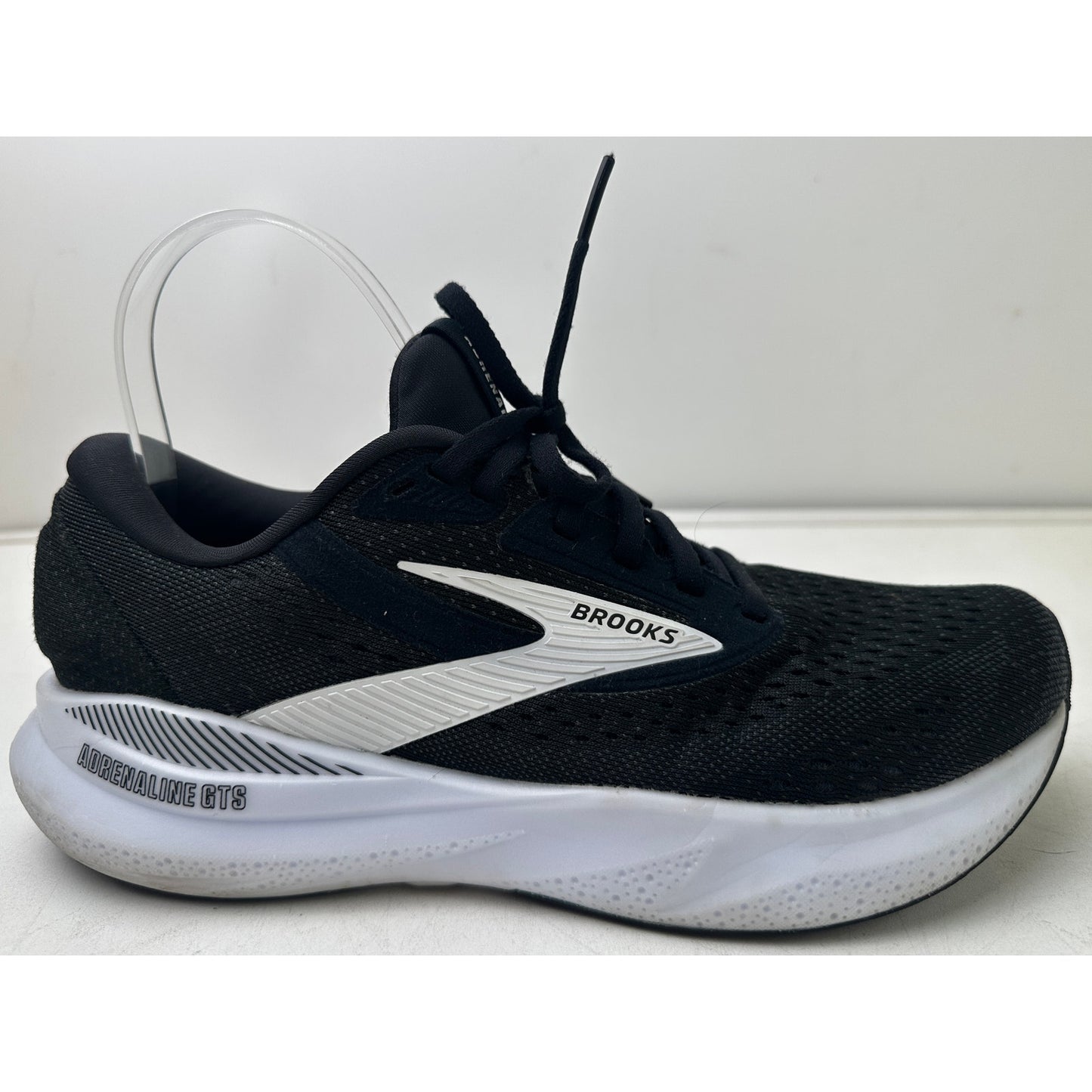 Brooks Adrenaline GTS 24 Black / White Running Shoes Women's Sz 8.5