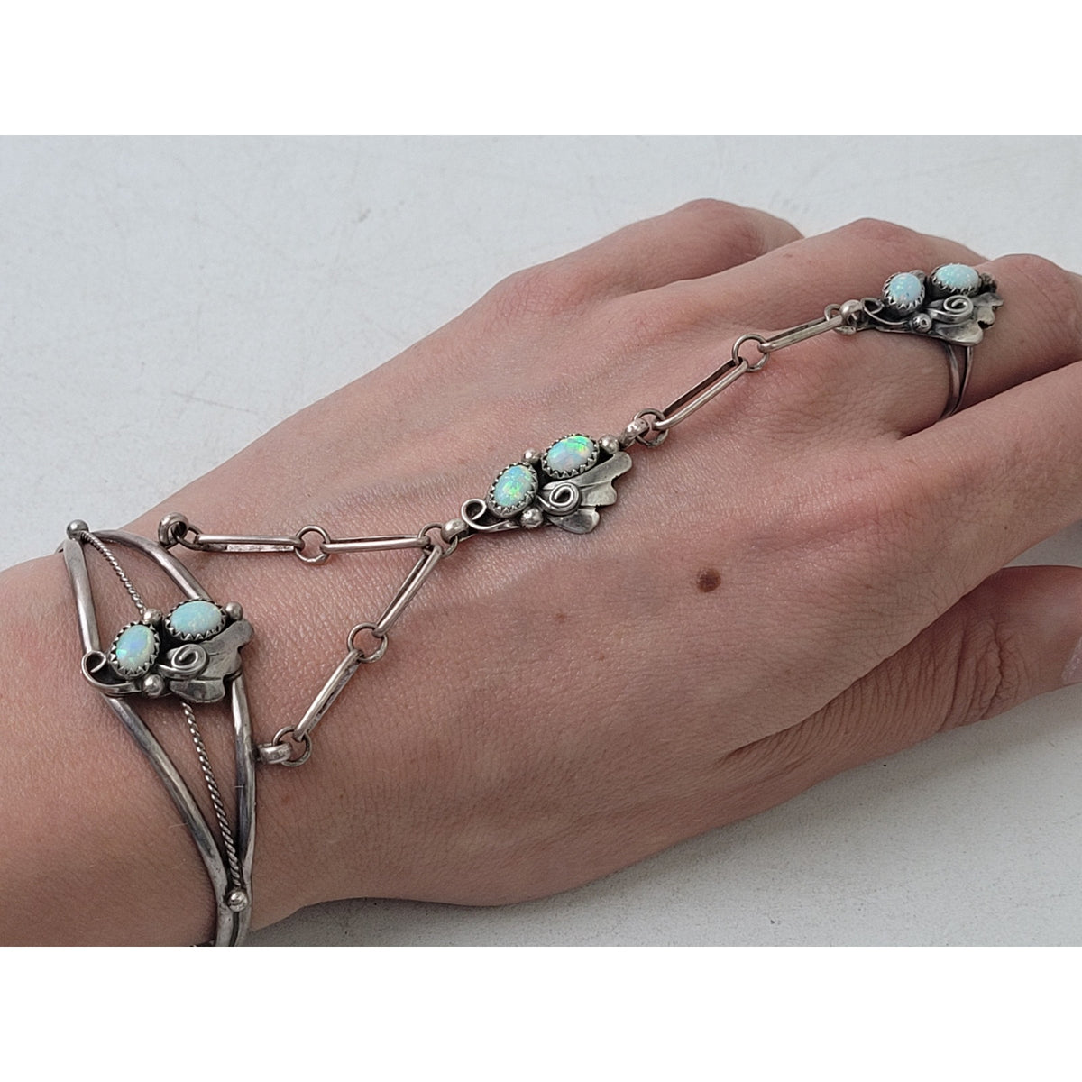 VTG 70s Sterling Silver Navajo Cuff Bracelet Ring Chain Opal Leaf Design