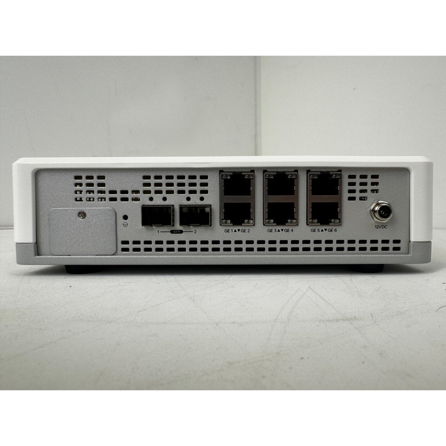 Dell EMC VMware Edge 610 Network Accelerator Switch (Power Tested)