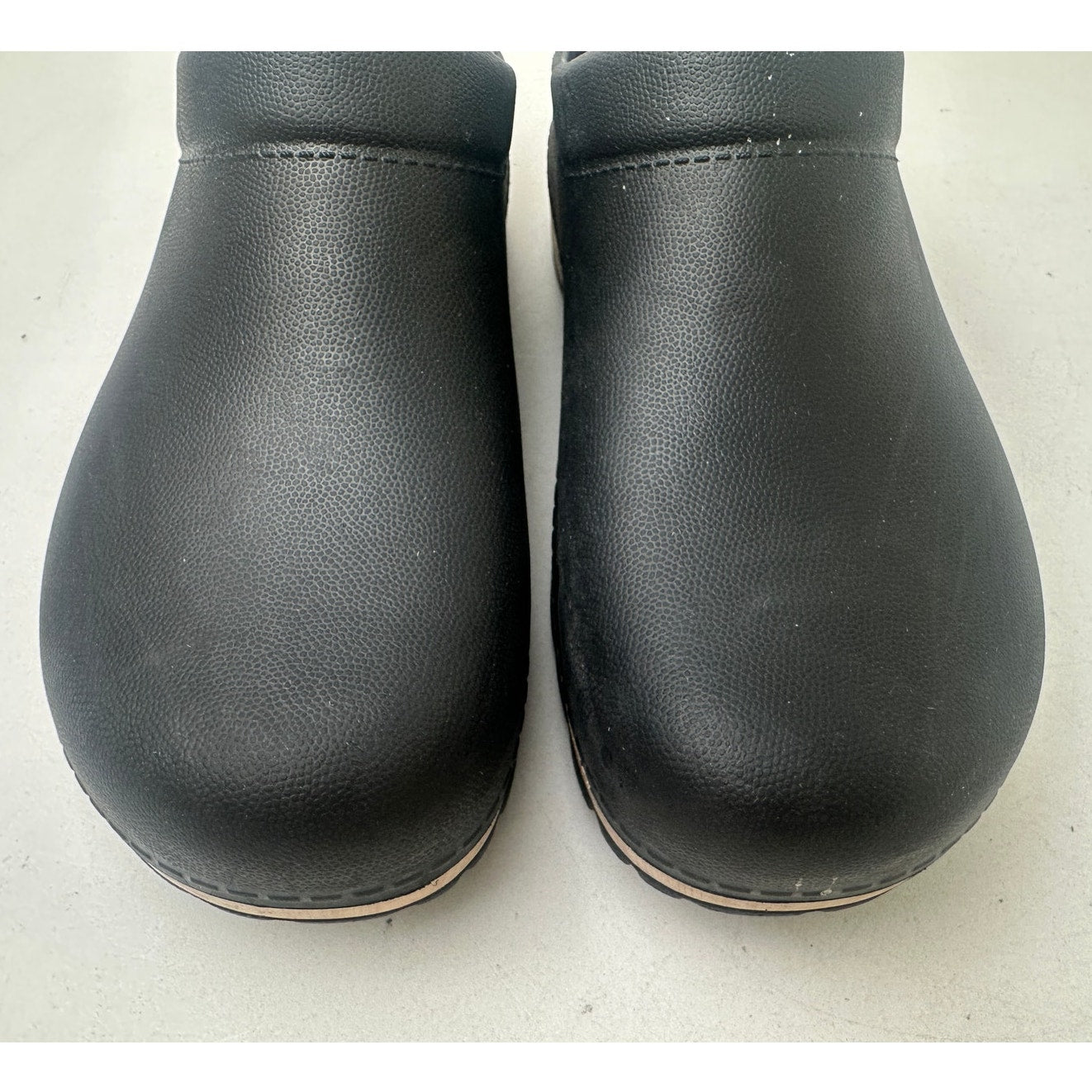 Dansko Kane Molded EVA Black / Woodgrain Trim Clogs Women's Sz 41