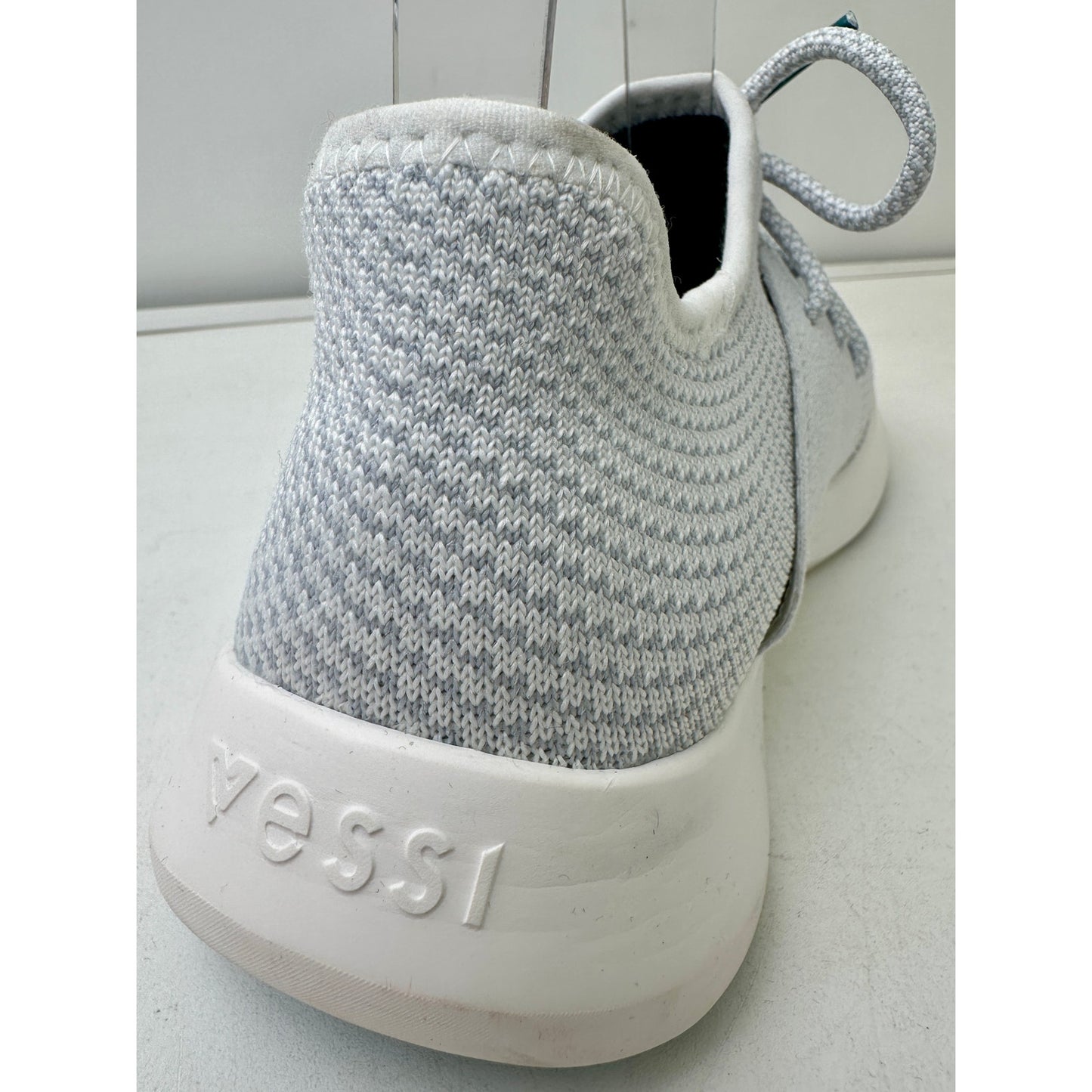 Vessi Everyday Classic Waterproof White/Grey Knit Sneakers Women's Sz 8