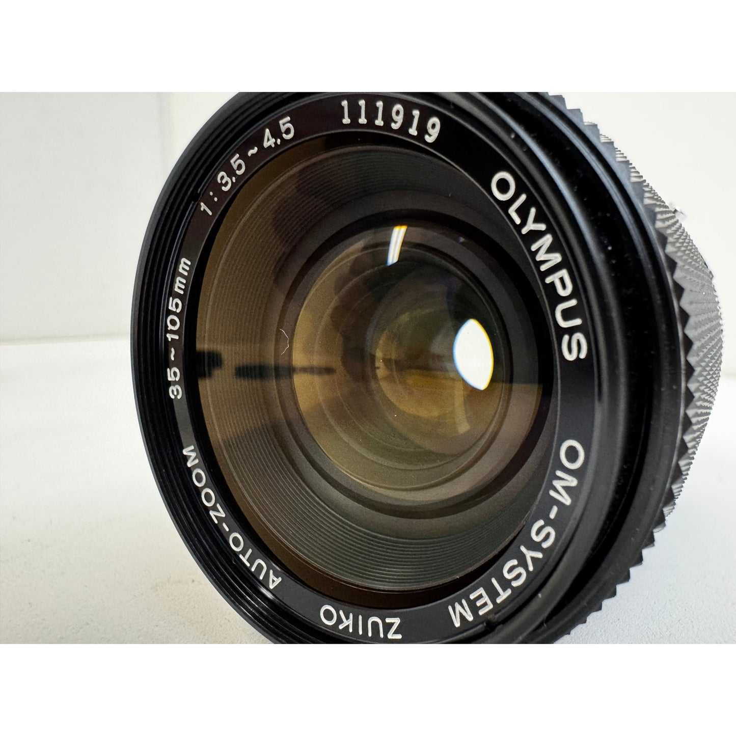 Olympus OM-System Zuiko Auto-Zoom 35-105mm f/3.5-4.5 MF Lens