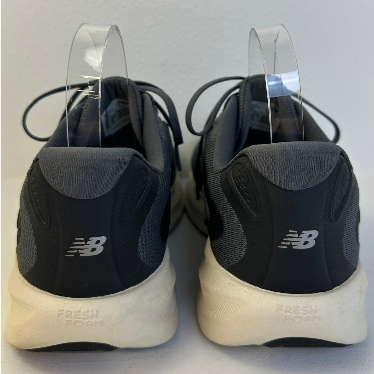 New Balance Fresh Foam 680v9 Grey Running Shoes Men's Sz 9.5