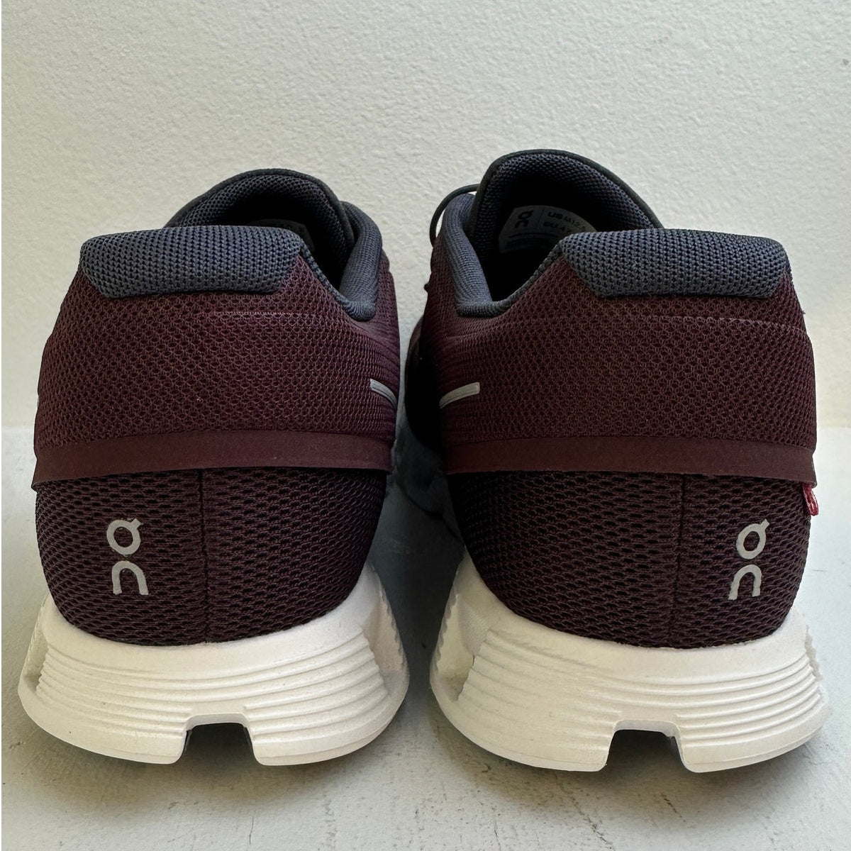 On Cloud 5 Running Shoes Mulberry / Eclipse Men's Sz 12.5