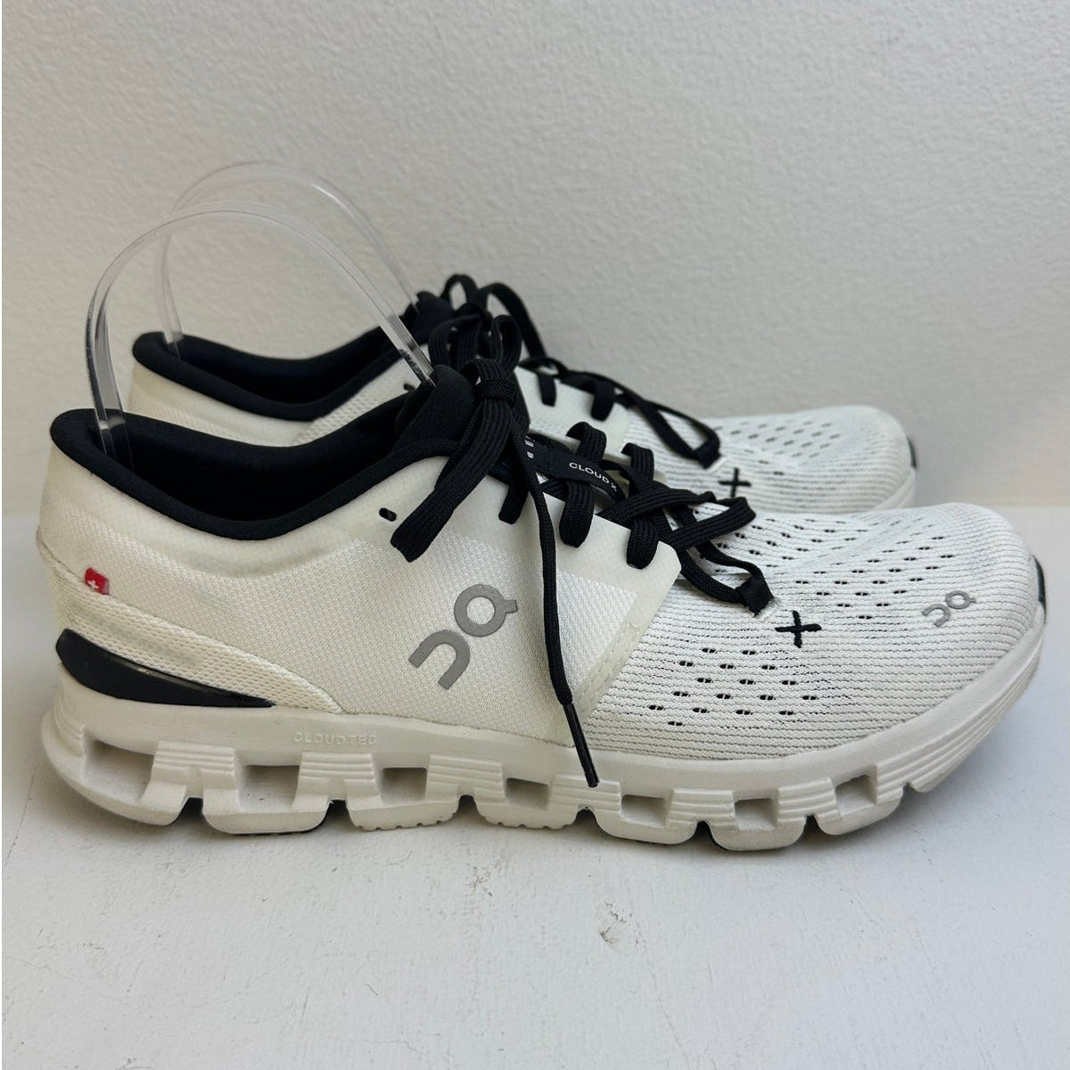 On Cloud X 4 Training Shoes Ivory/Black Size Women's Sz US 9.5 / EU 41